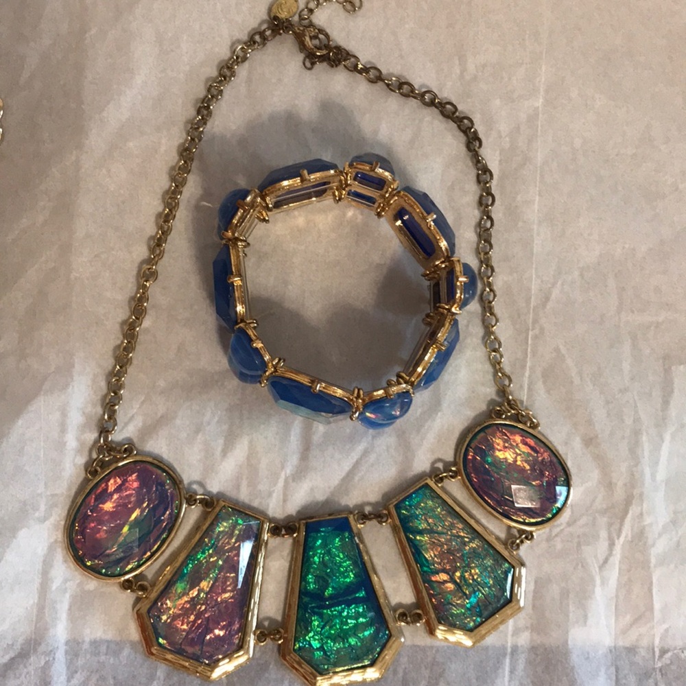 Necklace set